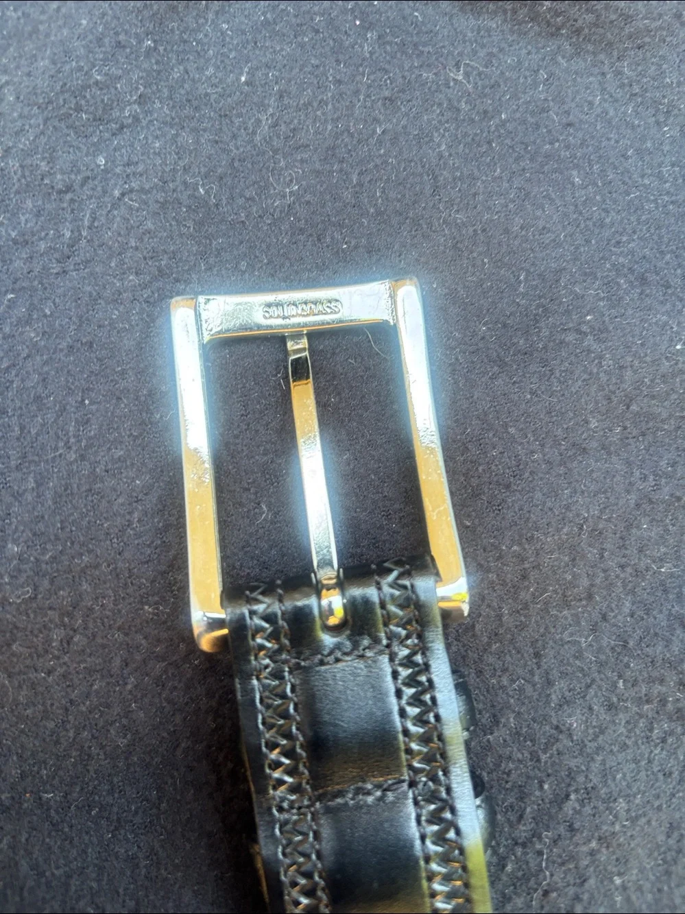 Men's Black Leather Belt with Textured Center Johnston And Murphy.